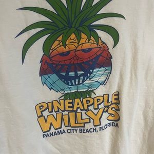 pineapple willy’s rainbow tee 🍍